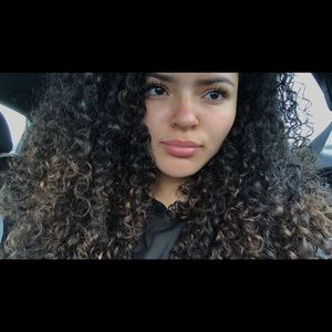 Meet your Posher, Nina